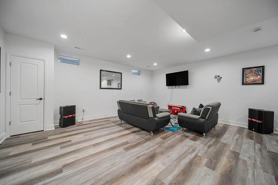 Furnished Finder property 1009297_1 photo 25