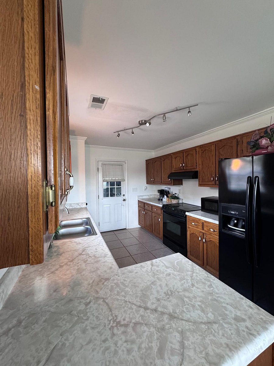 Furnished Finder property 1009341_1 photo 2
