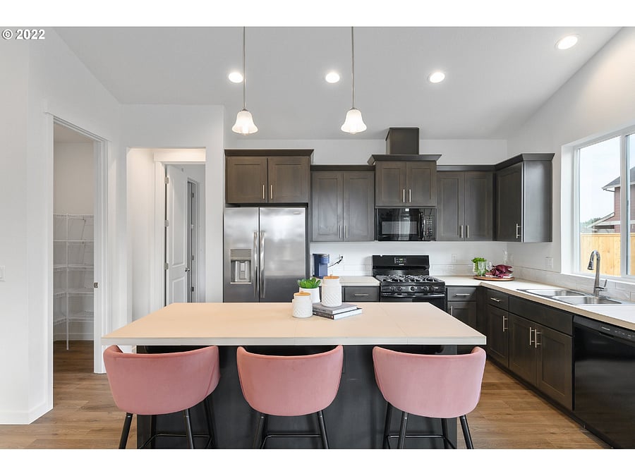 Furnished Finder property 1009353_1 photo 8