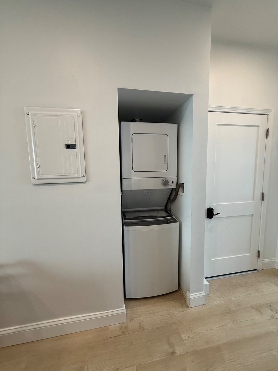 Furnished Finder property 1009376_1 photo 17