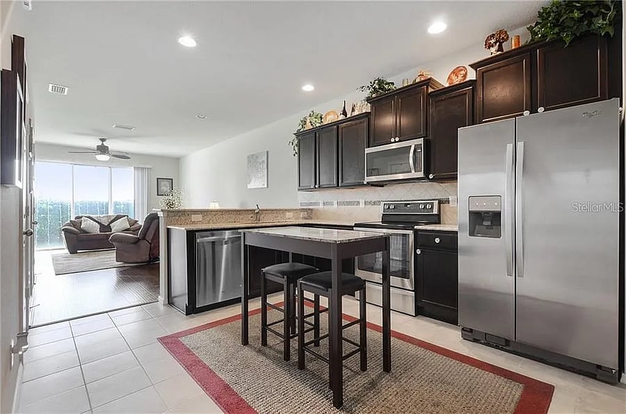 Furnished Finder property 1009398_1 photo 2