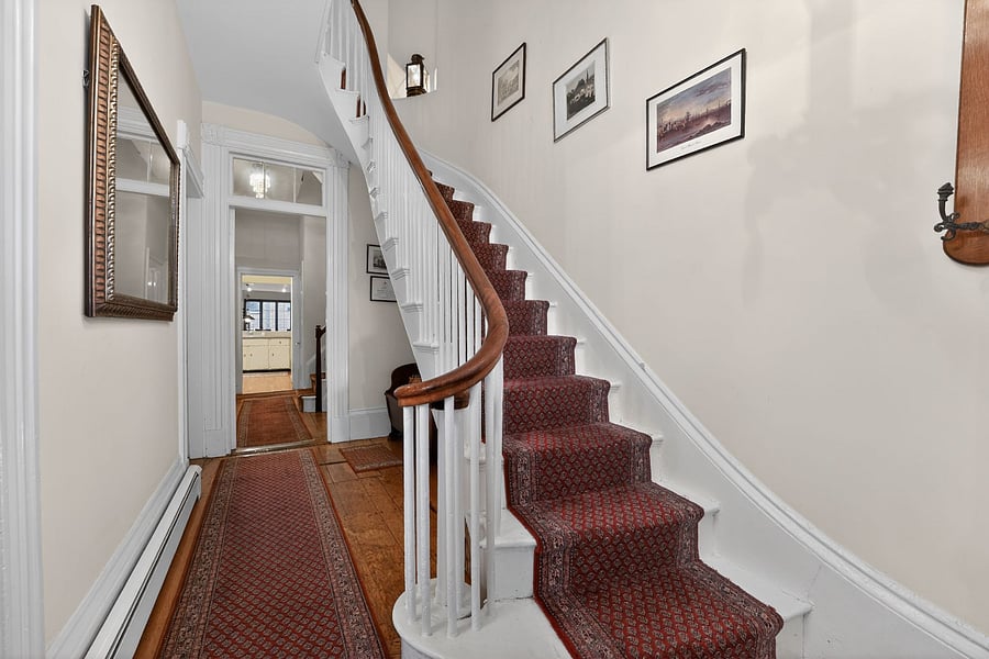 Front entryway