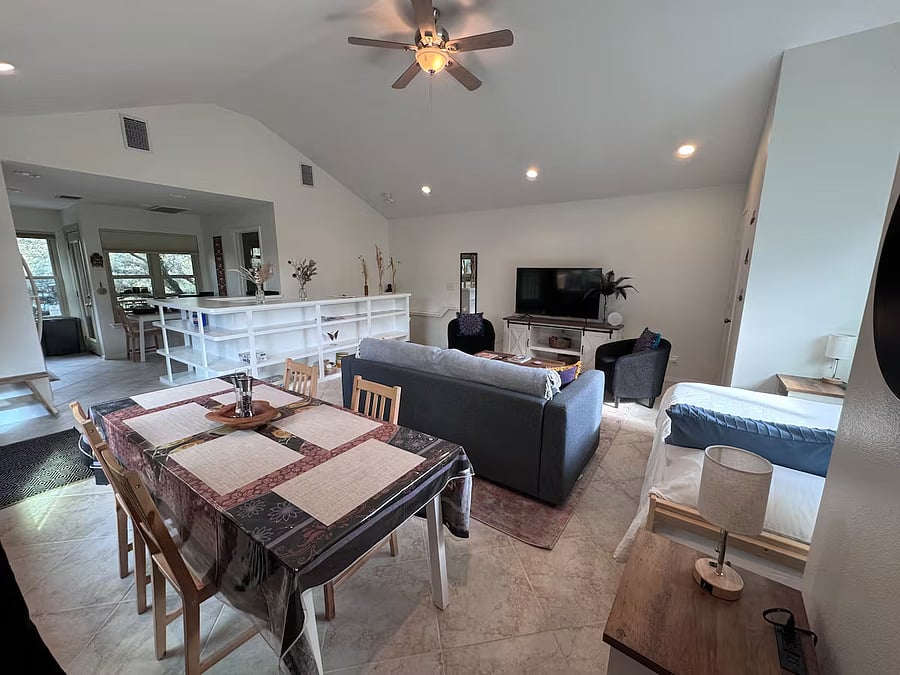 Furnished Finder property 1009467_1 photo 7