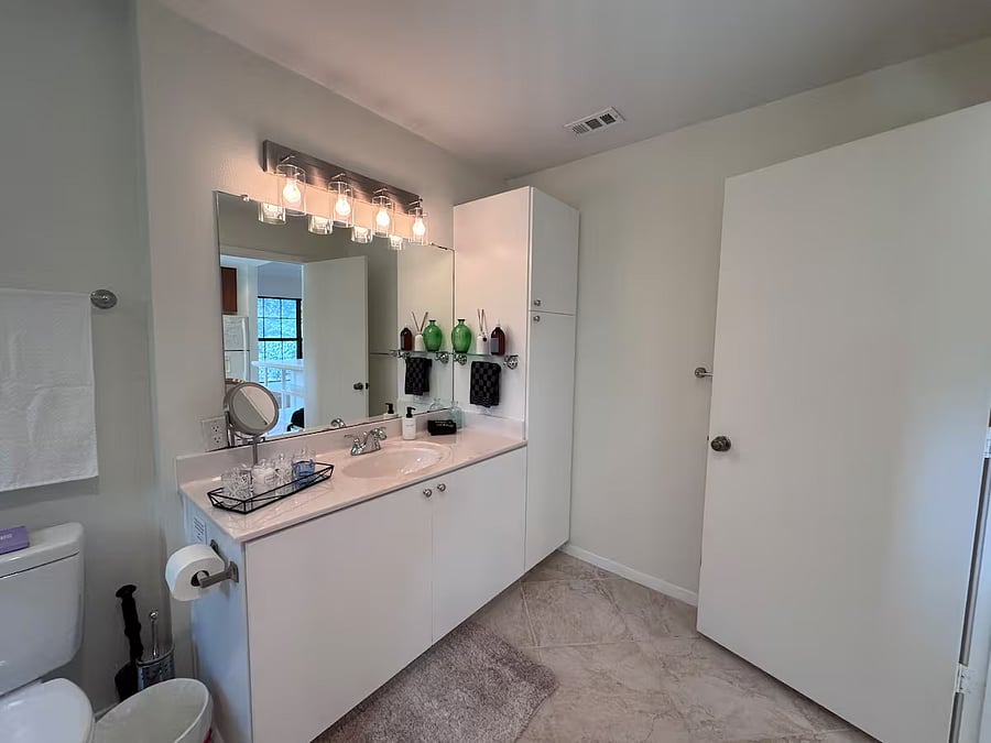Furnished Finder property 1009467_1 photo 17
