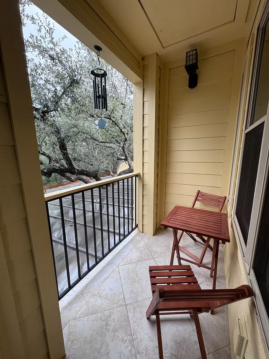 Furnished Finder property 1009467_1 photo 25