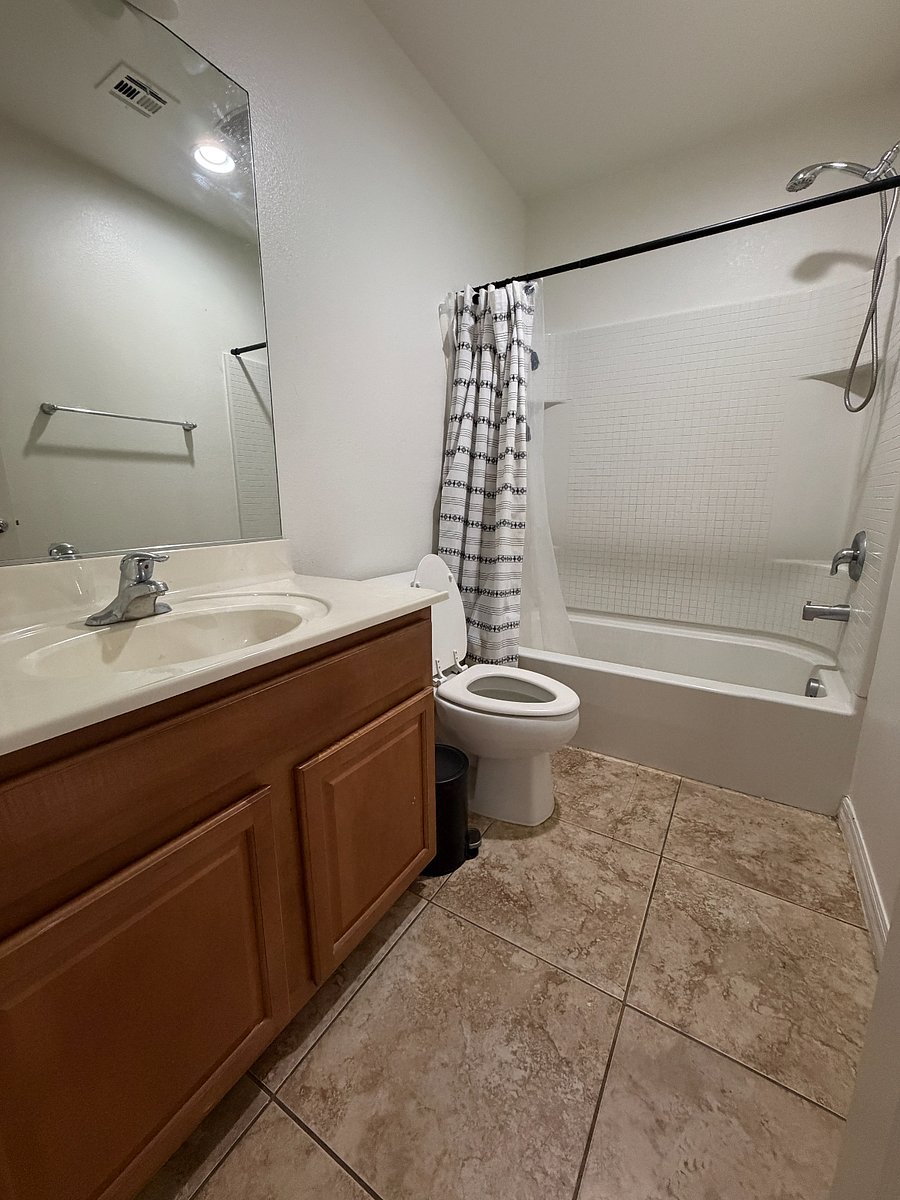 Furnished Finder property 1009468_1 photo 17