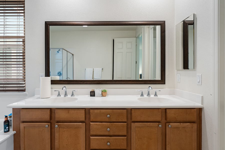 Primary Ensuite Bathroom with Double Vanity, Walk-In Shower, Soaking Tub & Private WC