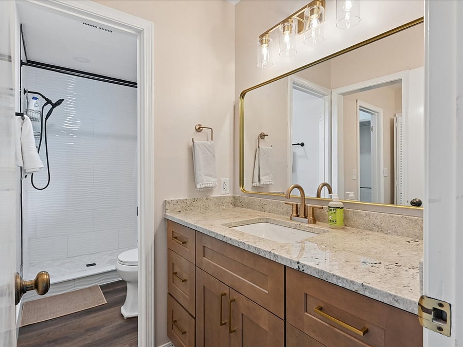 Furnished Finder property 1009497_1 photo 38