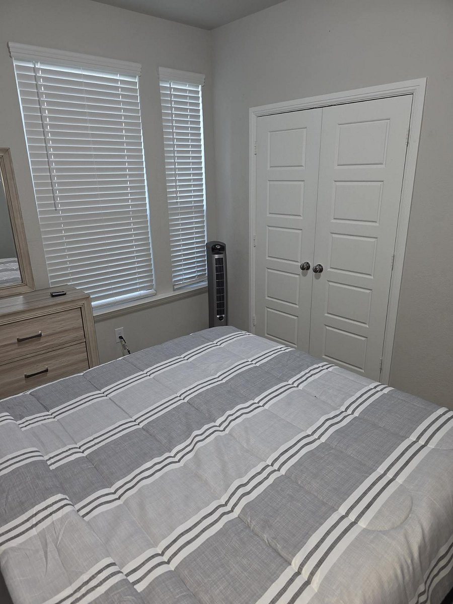 Furnished Finder property 1009509_1 photo 3