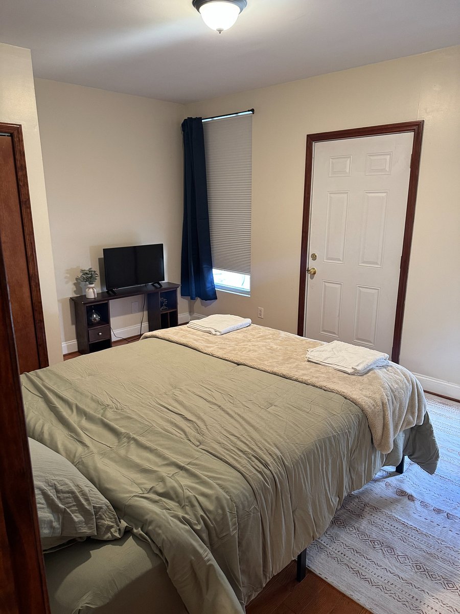 Furnished Finder property 1009547_1 photo 14