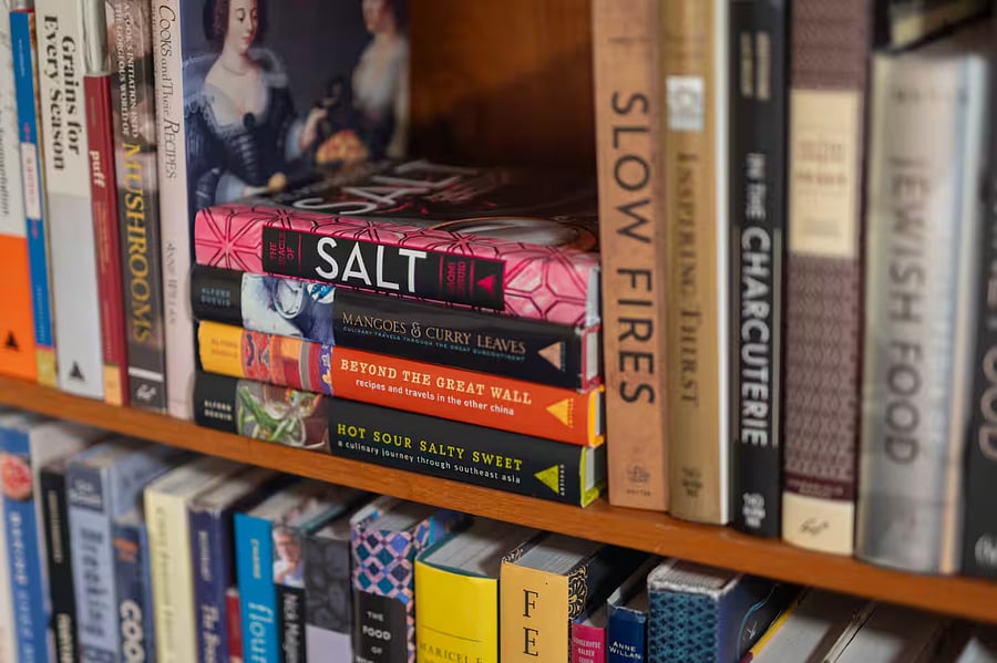 Extensive cookbook library