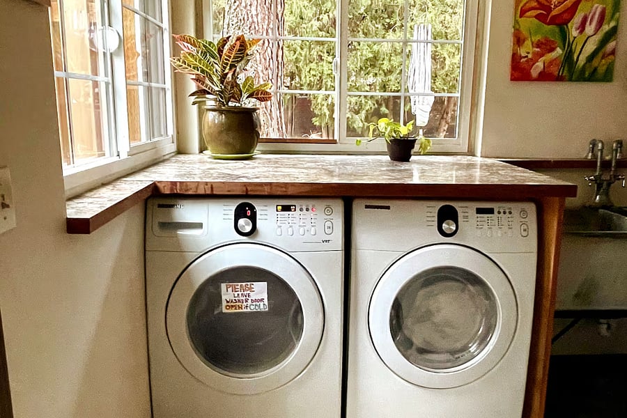 Spacious, cheerful laundry