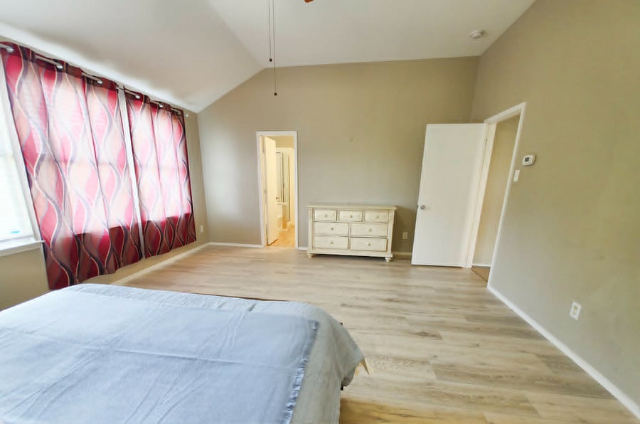 Master bedroom 