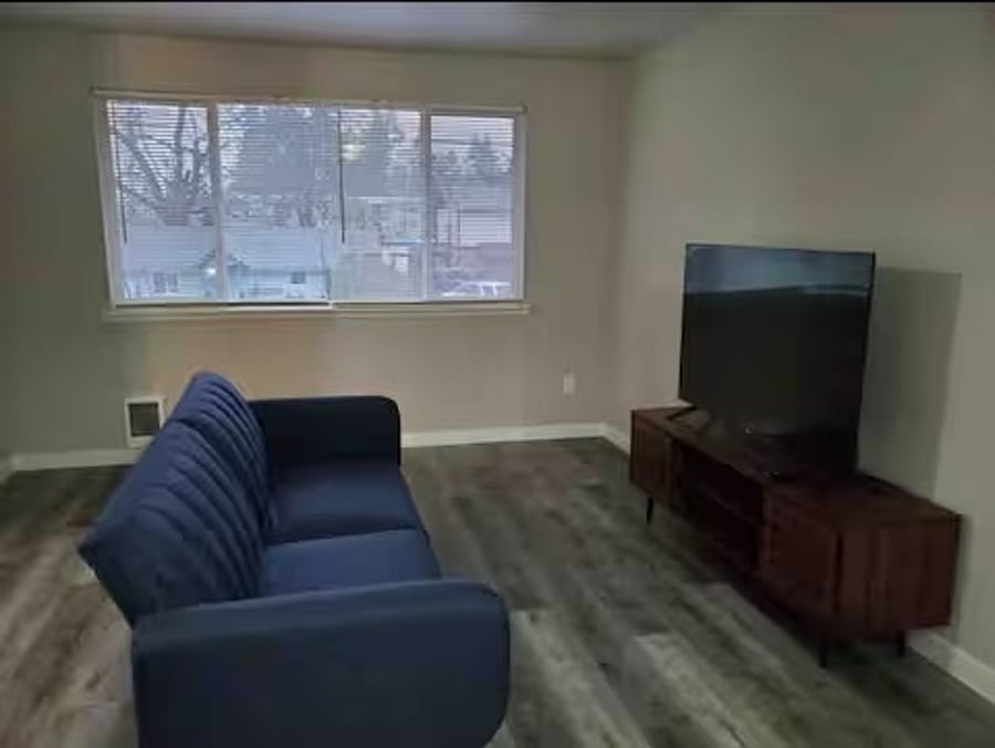 Furnished Finder property 1009599_1 photo 14