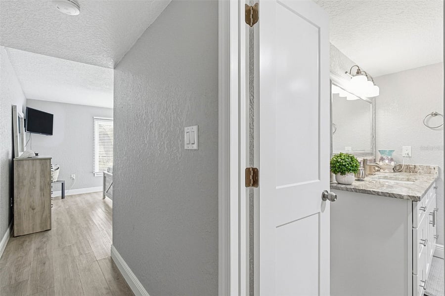 Furnished Finder property 1009616_1 photo 22