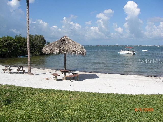 Furnished Finder property 1009616_1 photo 43