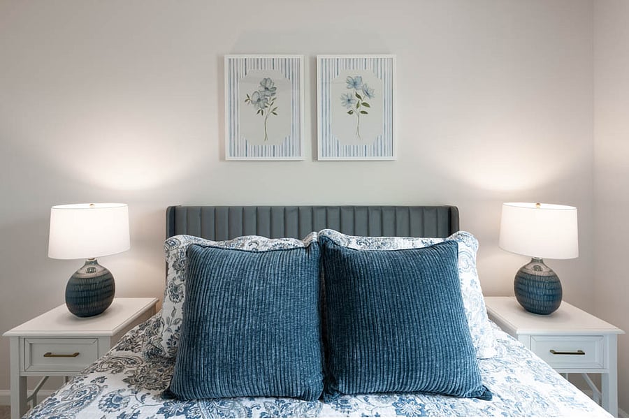Bedroom 2. Queen bed