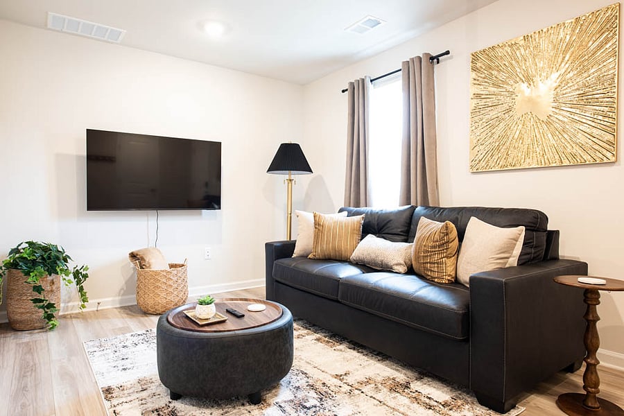 Rec room. Queen sleeper sofa. Smart TV.