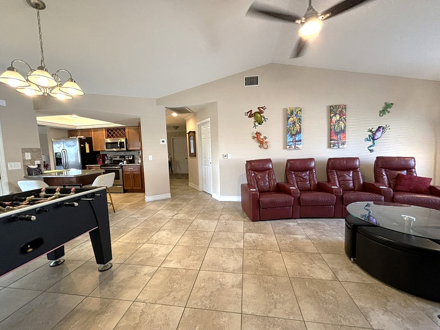 Furnished Finder property 1009641_1 photo 12