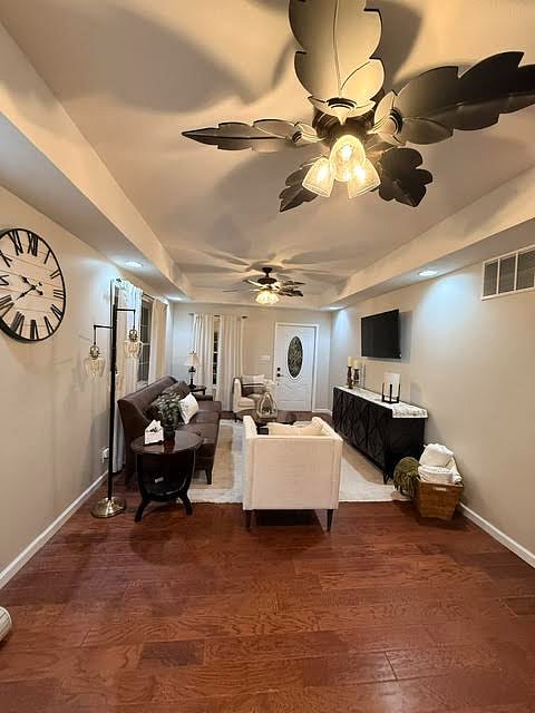 Furnished Finder property 1009659_1 photo 13