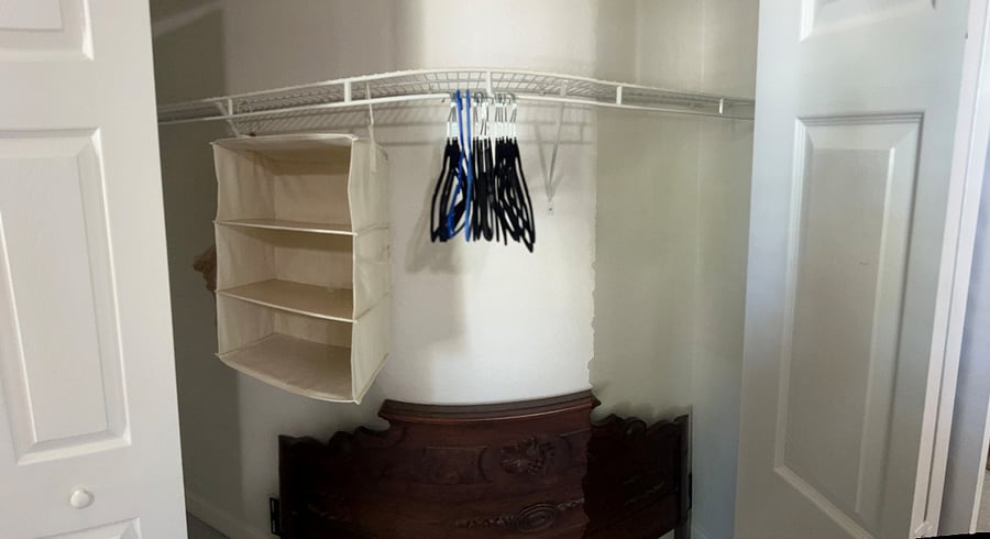Picture of your bedroom (2 of 2)