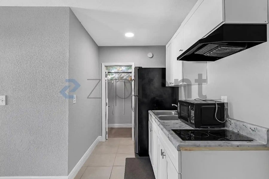 Furnished Finder property 1009773_1 photo 8
