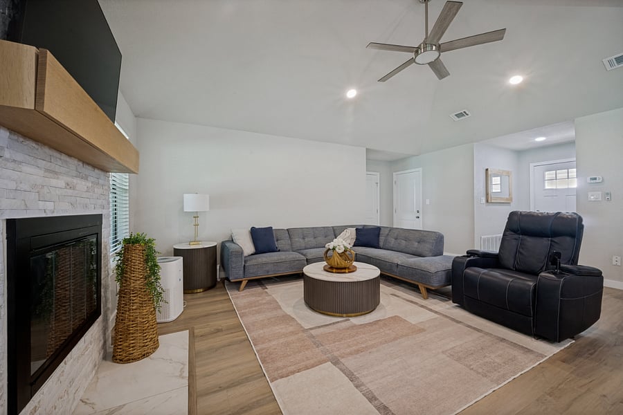 Furnished Finder property 1009781_1 photo 3