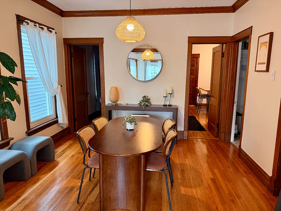 Dining table that seats 6