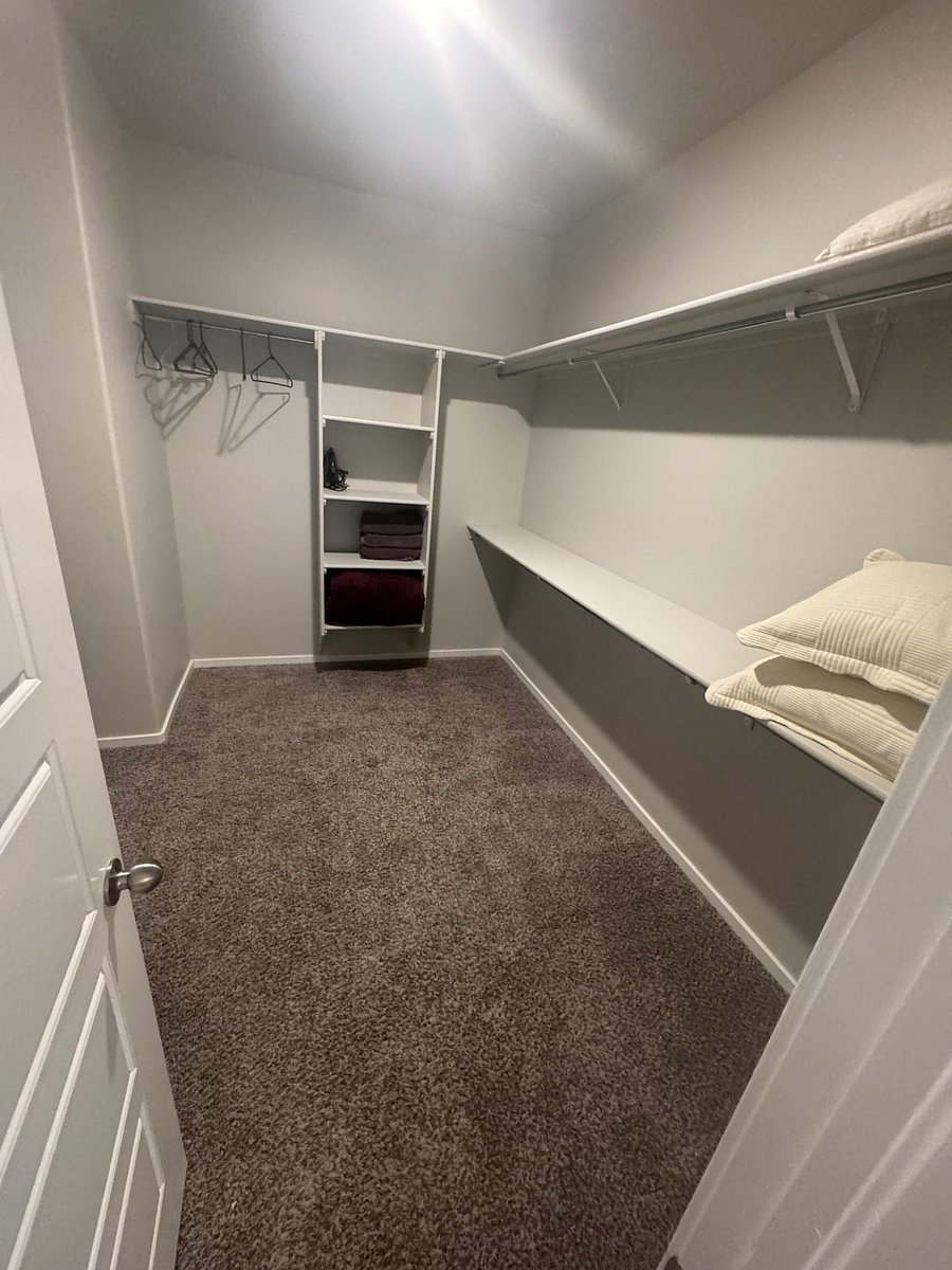 Master Closet 