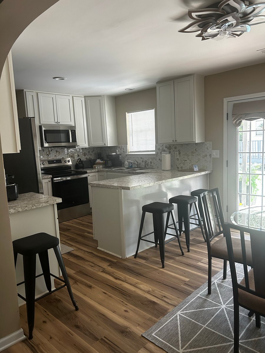 Furnished Finder property 1009811_1 photo 31