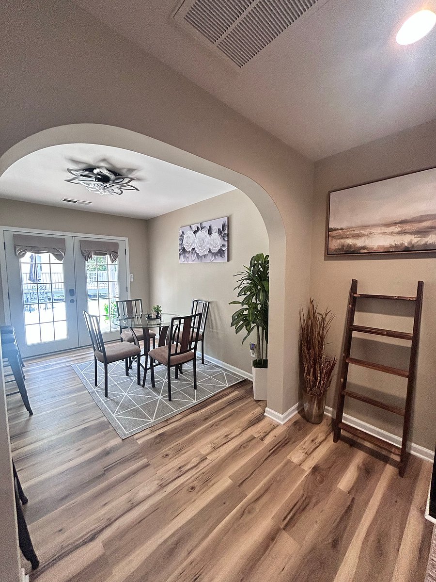 Furnished Finder property 1009811_1 photo 25