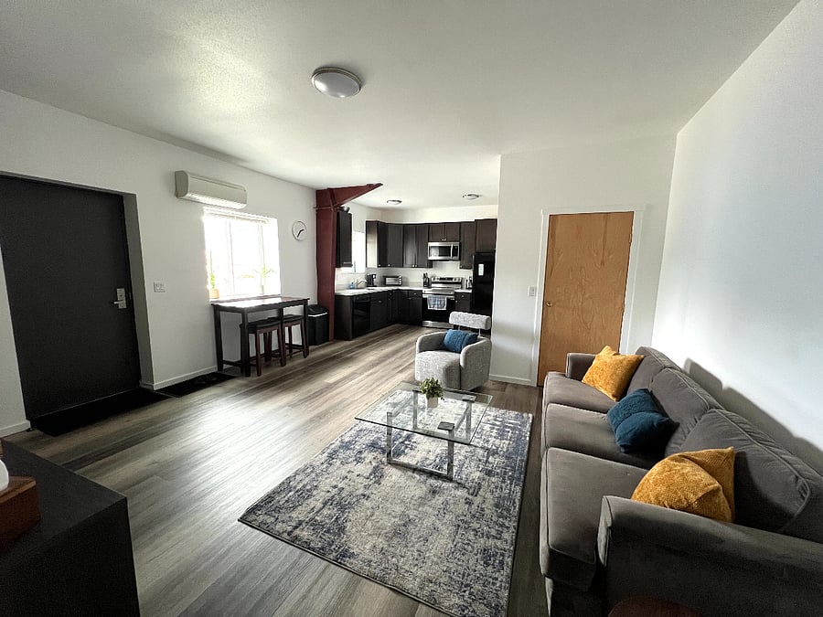 Furnished Finder property 1009823_1 photo 4