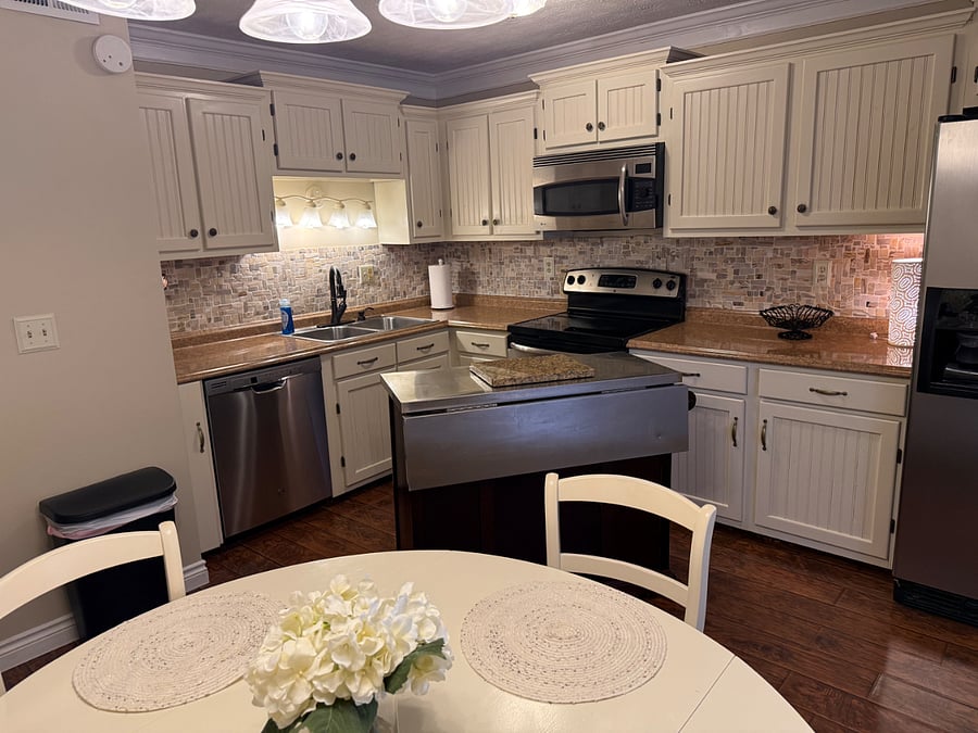 Furnished Finder property 1009837_1 photo 11