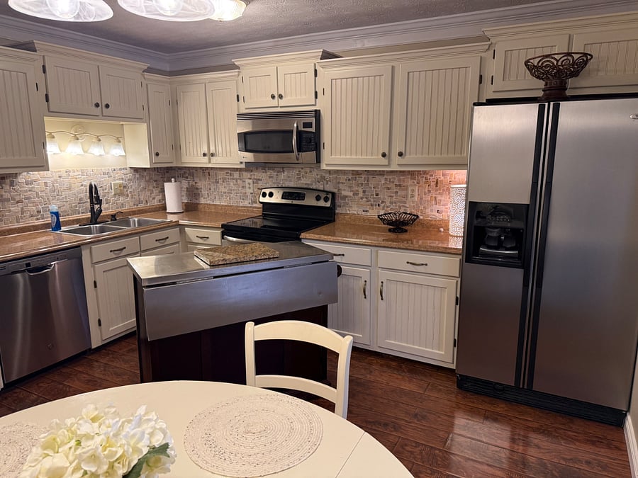 Furnished Finder property 1009837_1 photo 13