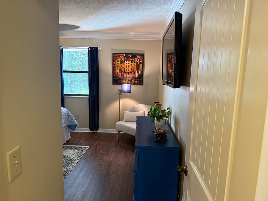 Furnished Finder property 1009837_1 photo 33
