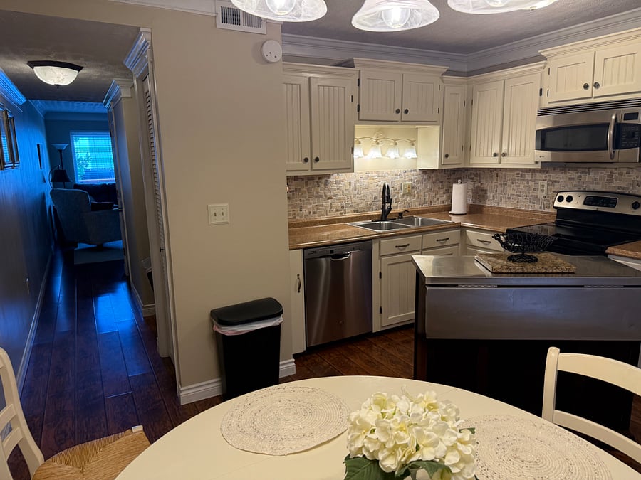 Furnished Finder property 1009837_1 photo 17