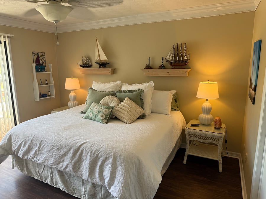 Furnished Finder property 1009837_1 photo 24
