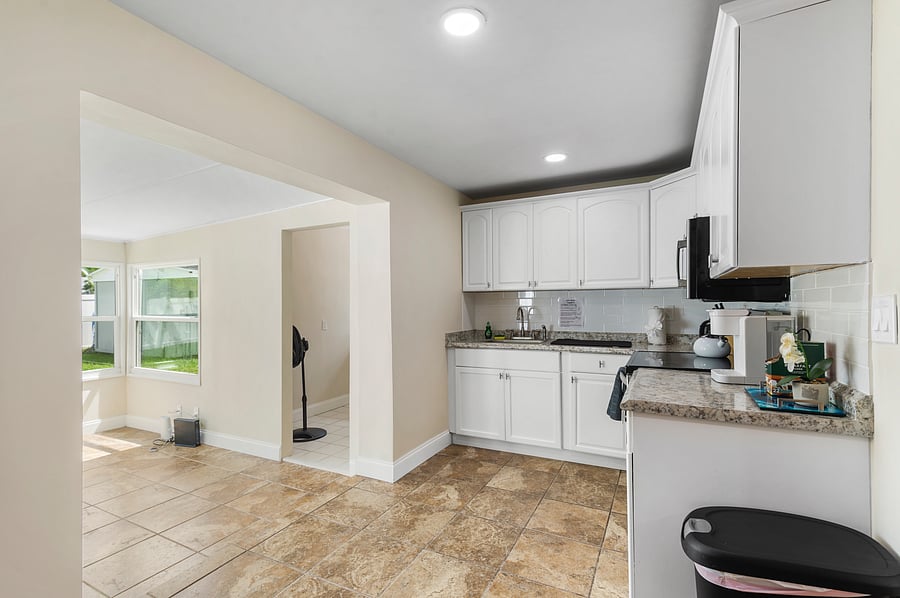 Furnished Finder property 1009847_1 photo 27