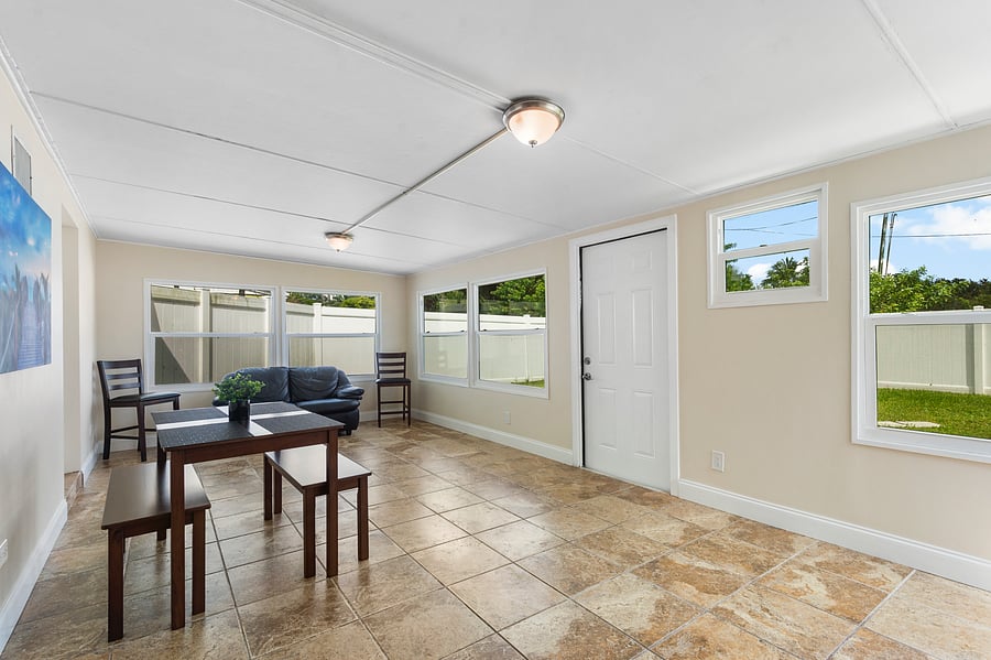 Furnished Finder property 1009847_1 photo 32