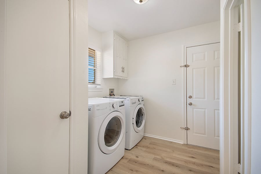Furnished Finder property 1009854_1 photo 11