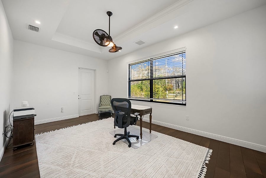 Furnished Finder property 1009856_1 photo 15