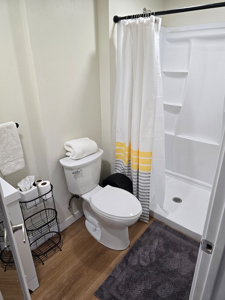 Furnished Finder property 1009866_1 photo 12