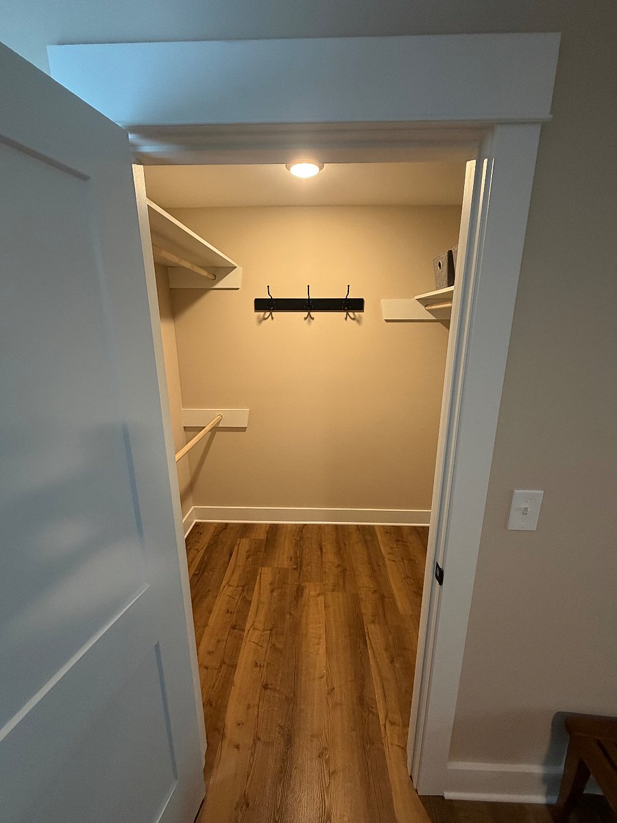 Furnished Finder property 1009887_1 photo 11