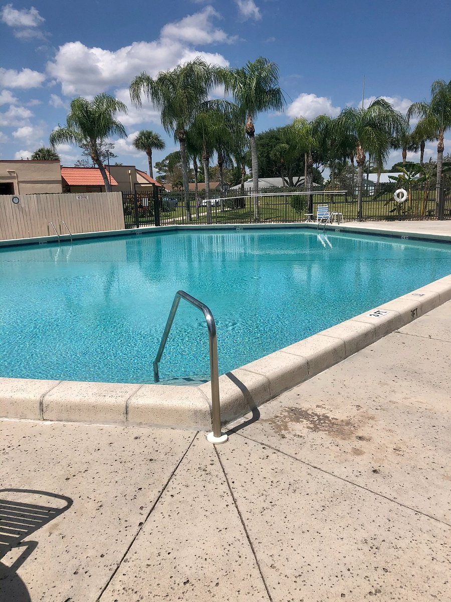 Pool 1