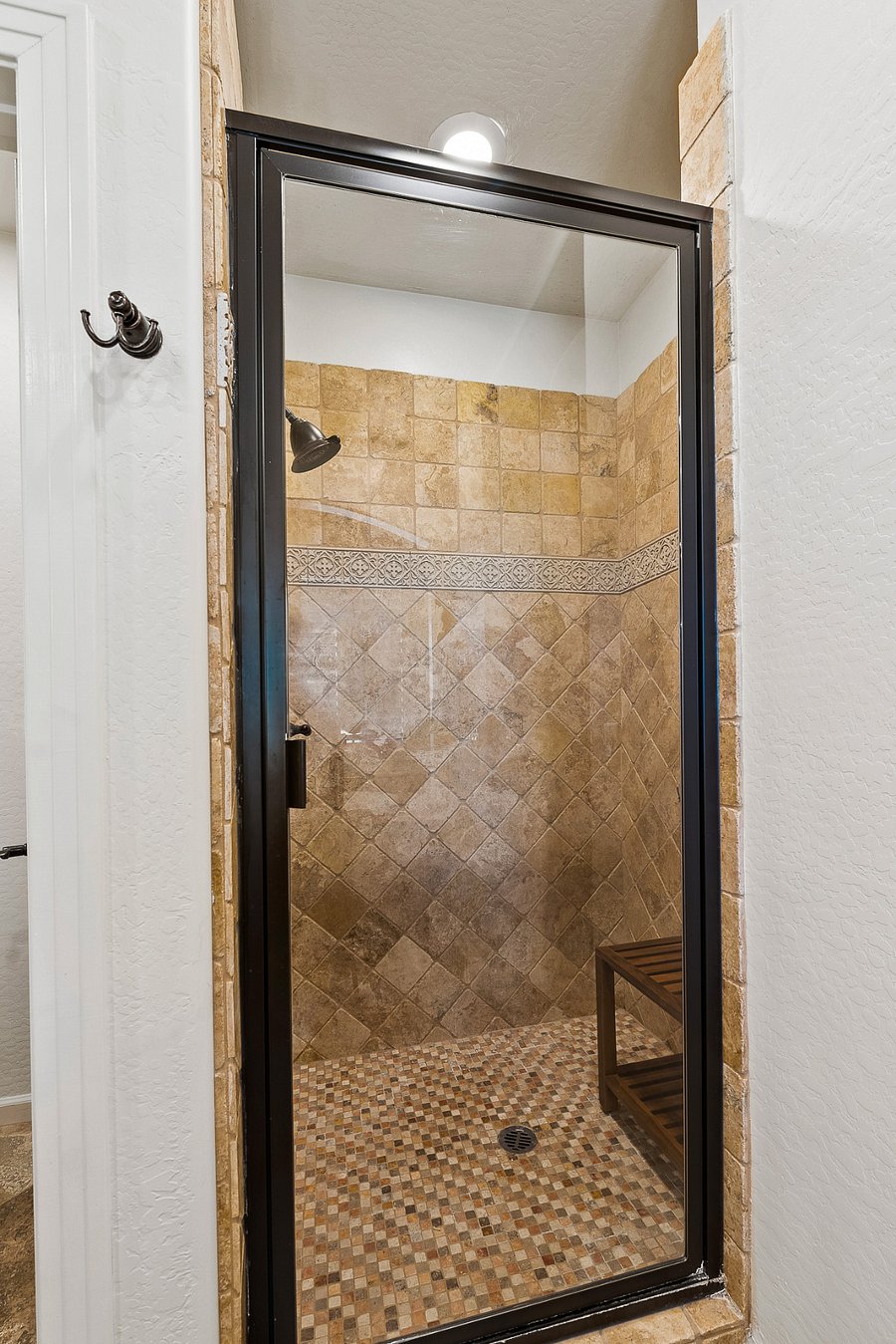 Furnished Finder property 1009932_1 photo 31