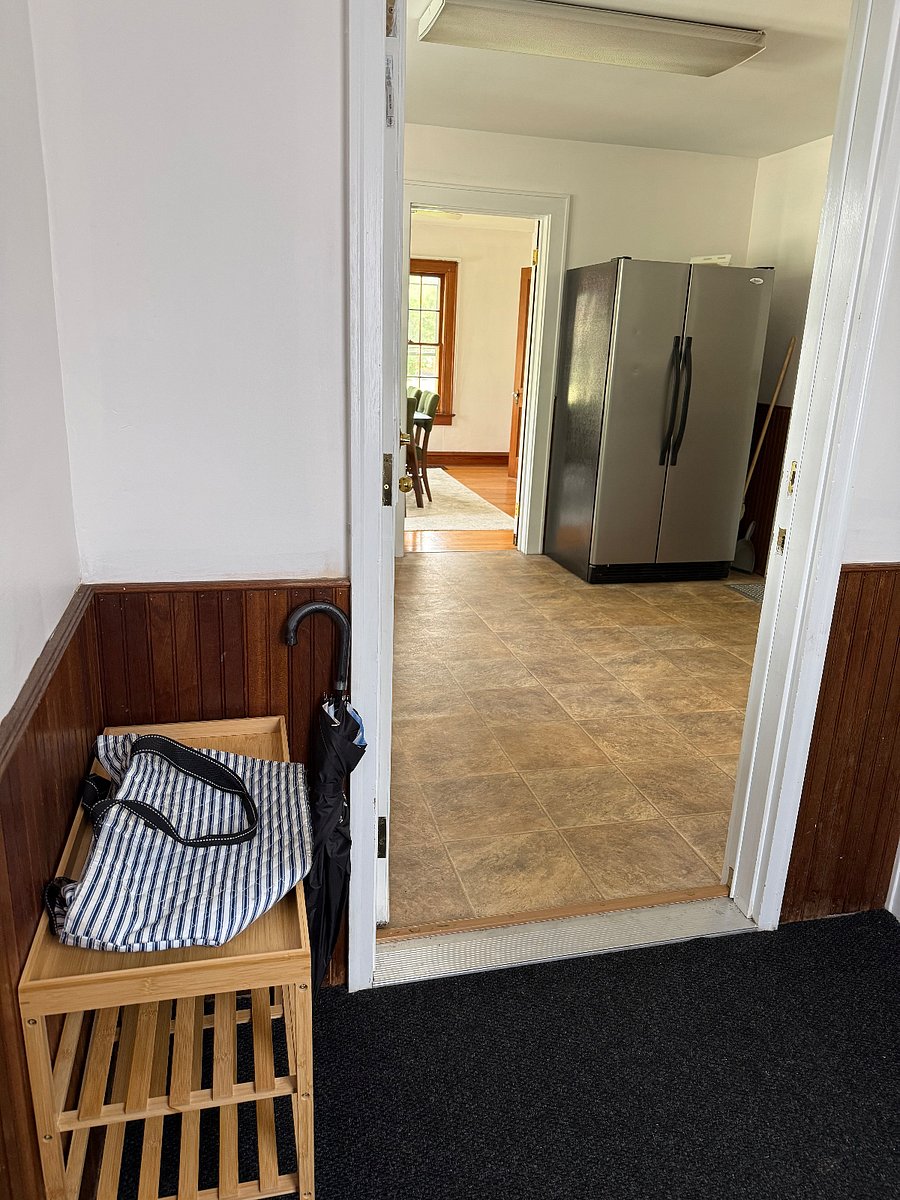 From the mudroom looking into the kitchen.