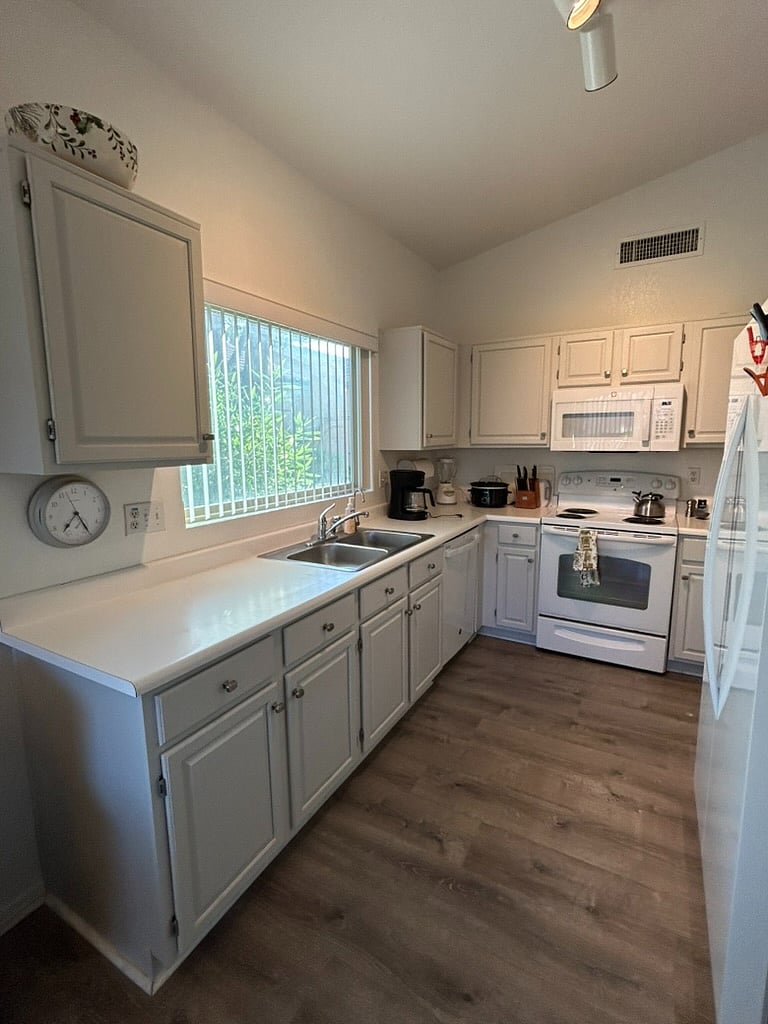 Furnished Finder property 1009960_1 photo 3