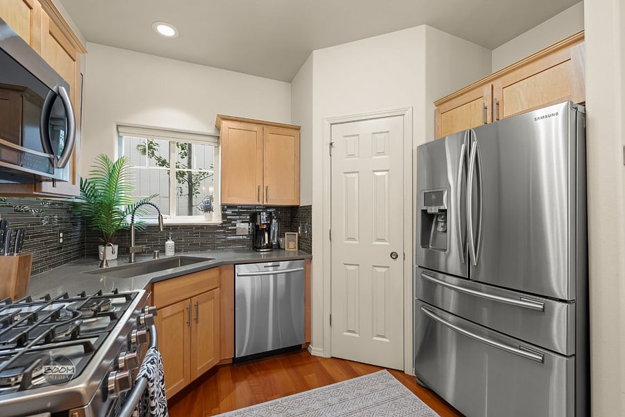 Furnished Finder property 1009987_1 photo 11