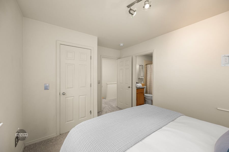 Furnished Finder property 1009987_1 photo 30