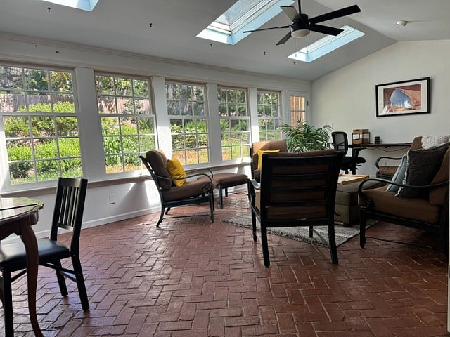 Furnished Finder property 1009988_1 photo 3